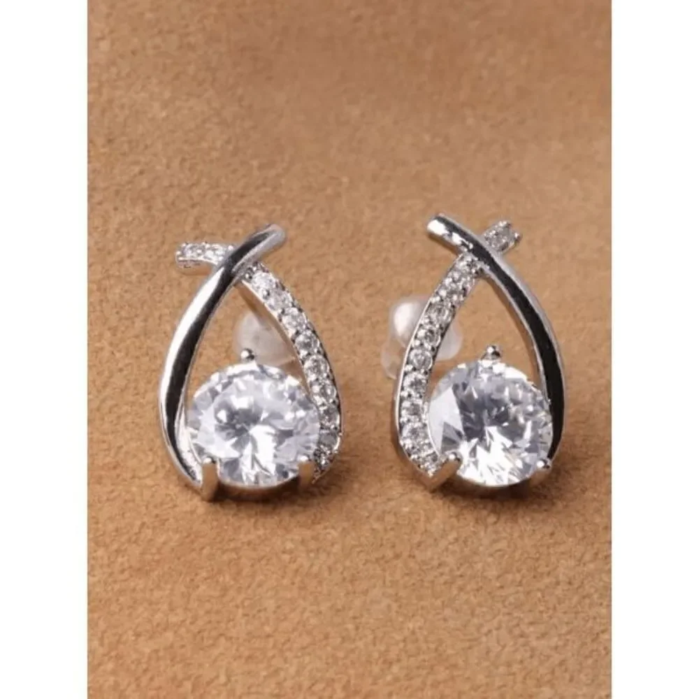 WHITE GOLD-PLATED DIAMOND STUD EARRINGS